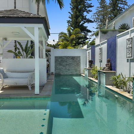 Azur Byron Bay Hotel Екстериор снимка