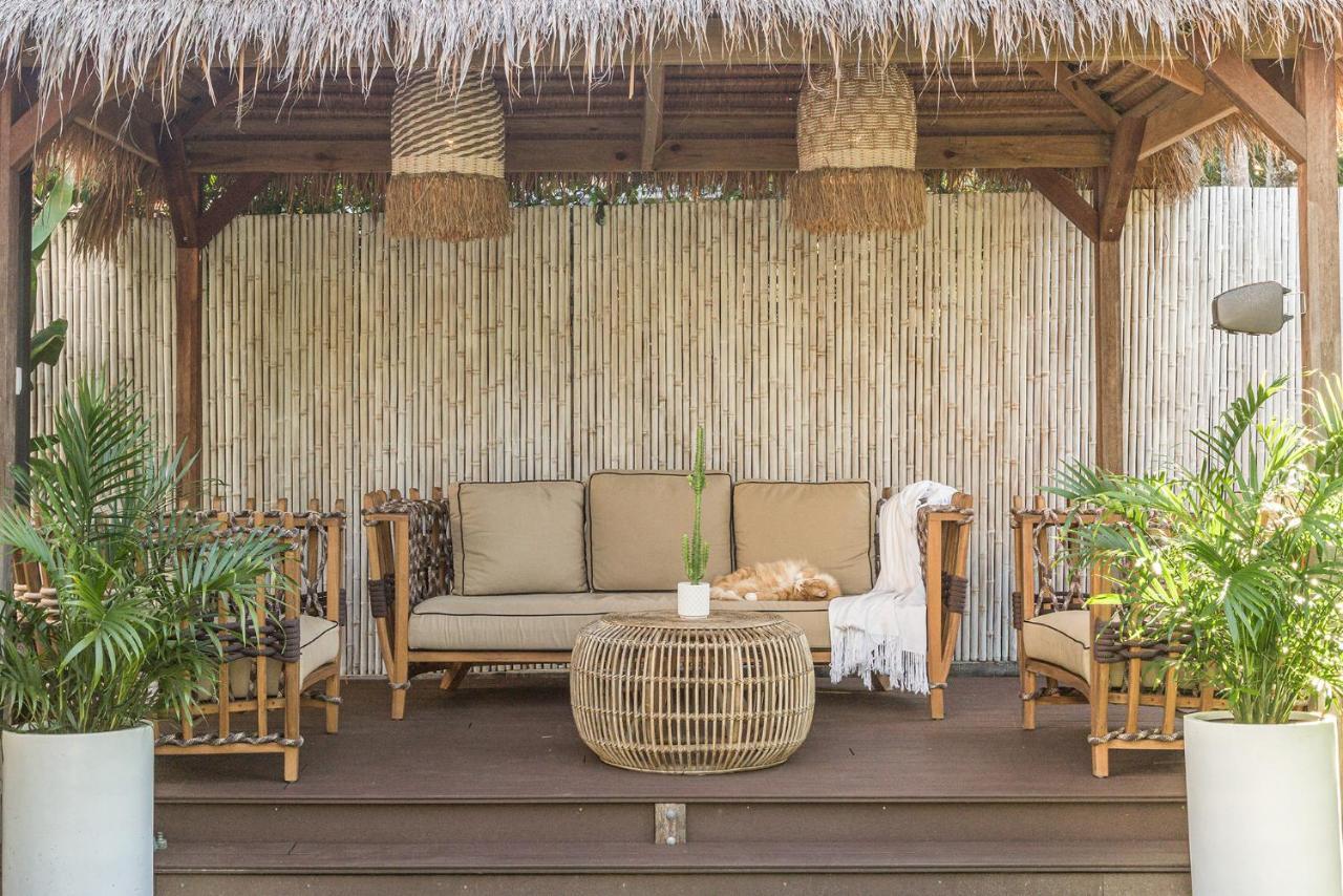 Azur Byron Bay Hotel Екстериор снимка