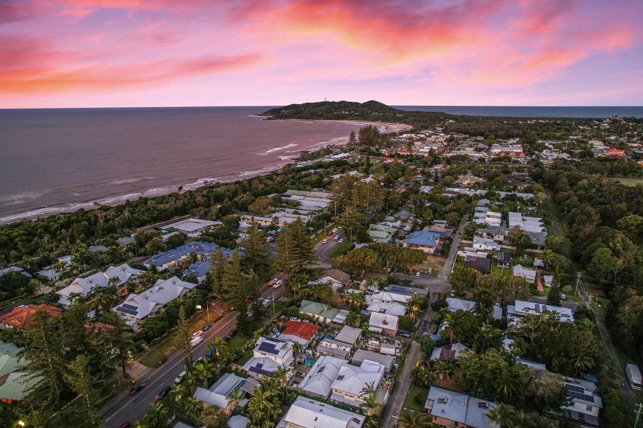 Azur Byron Bay Hotel Екстериор снимка